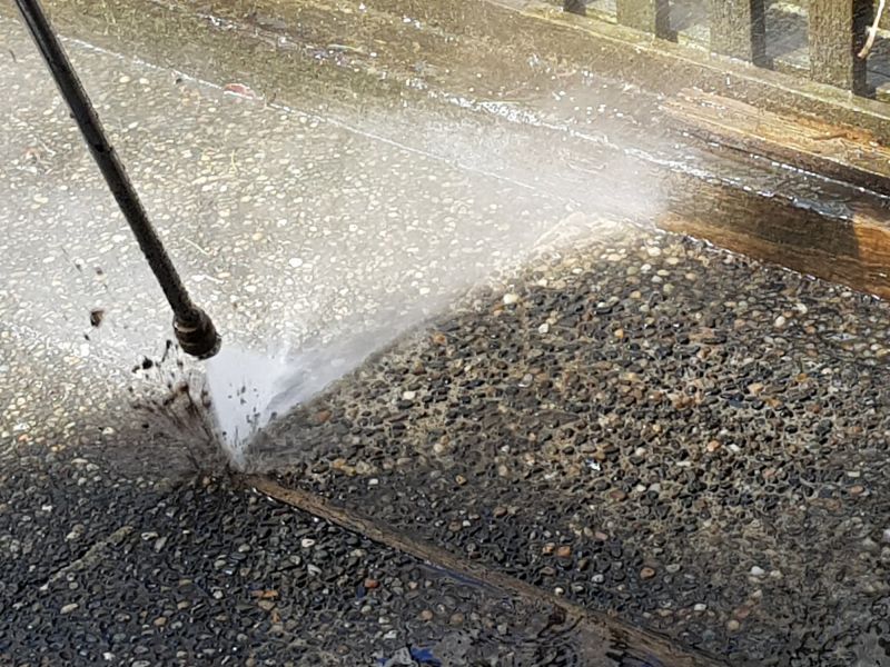 Asphalt Pressure Cleaning